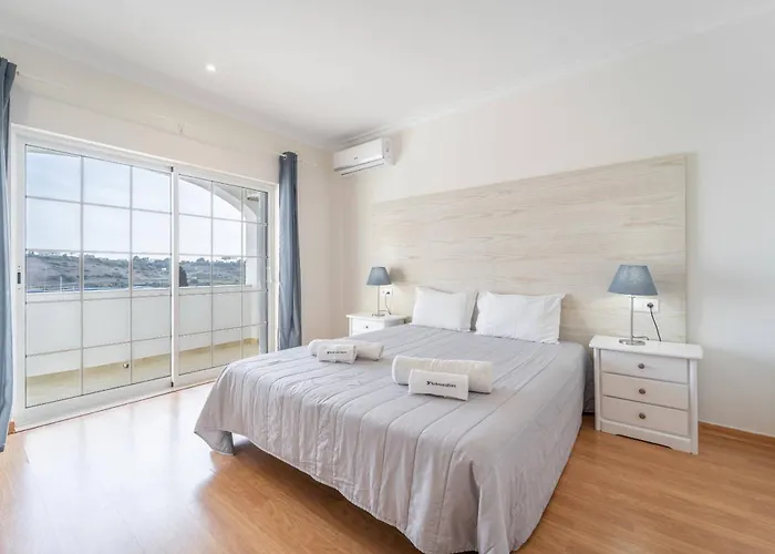 Lemos By Hellovacations