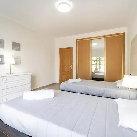 Lemos By Hellovacations Villa *