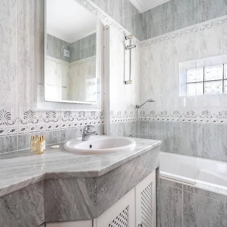 Villa Lemos By Hellovacations *