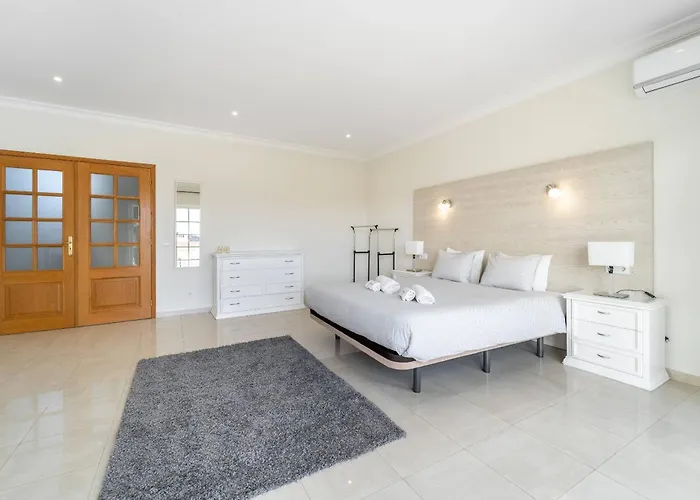 Lemos By Hellovacations *