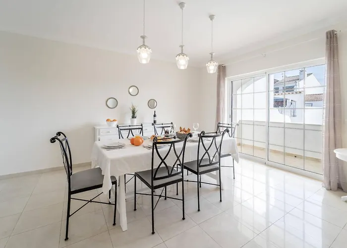 Villa Lemos By Hellovacations