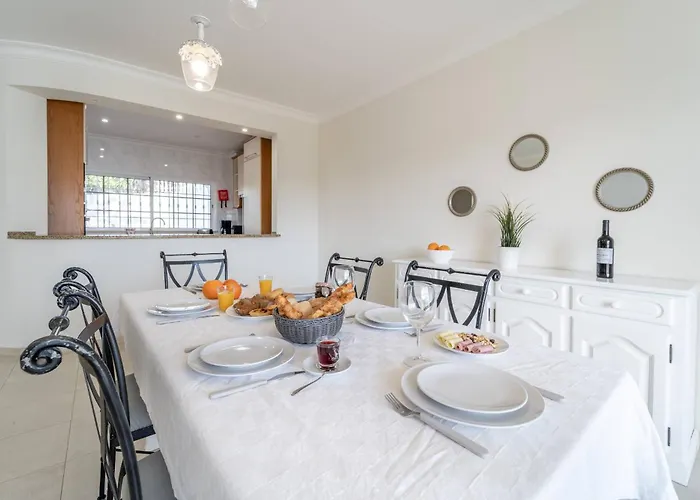 Villa Lemos By Hellovacations